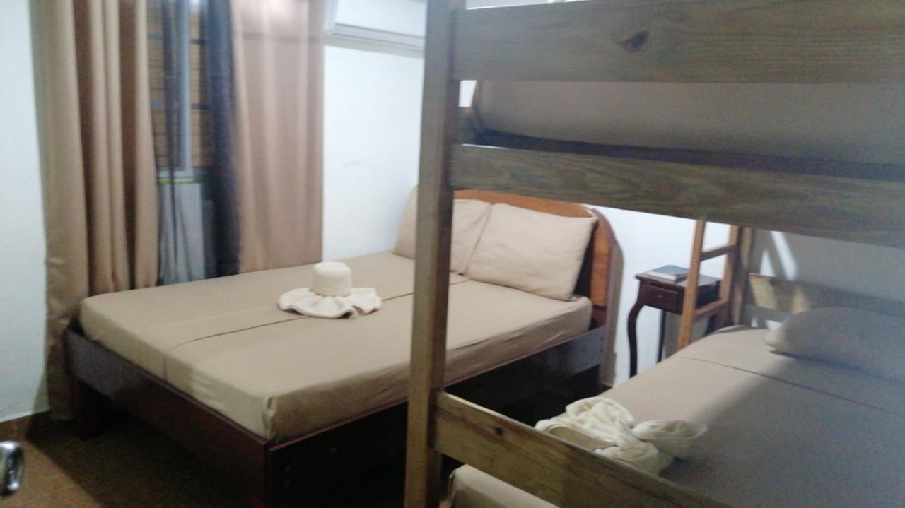 Hotel Don Chicho Bocas del Toro Exterior photo